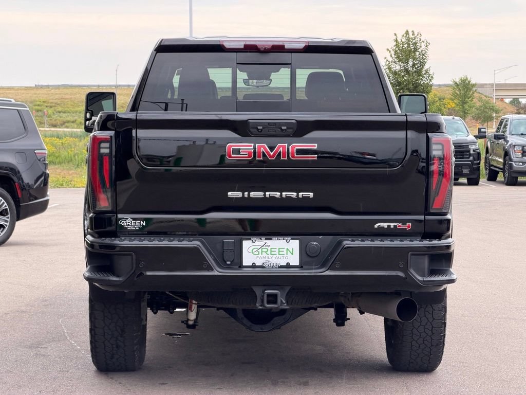 Used 2024 GMC Sierra 2500 AT4 w/ Technology Package AWD/4WD image 8