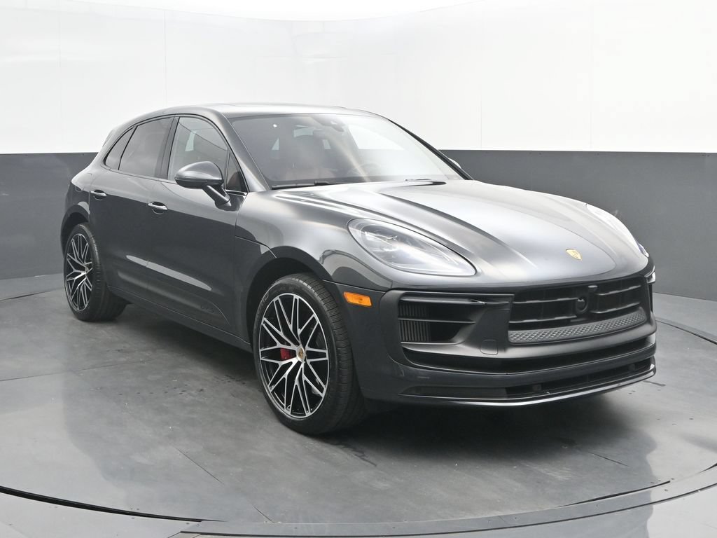 Certified 2024 Porsche Macan GTS AWD/4WD image 9