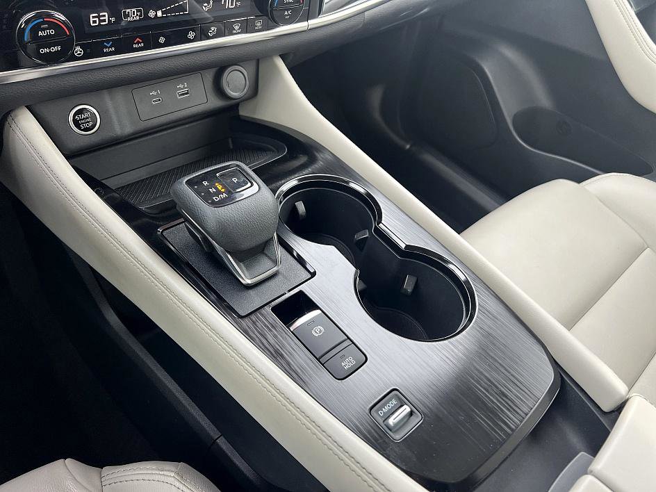 Certified 2023 Nissan Rogue SL w/ SL Premium Package image 26