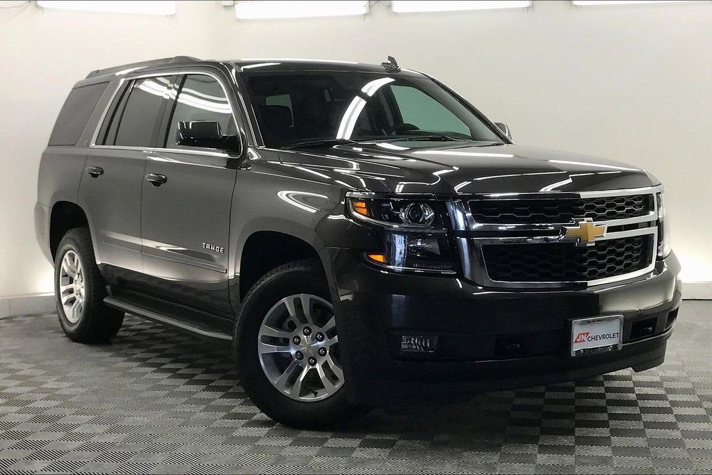 Used 2017 Chevrolet Tahoe LT w/ Luxury Package RWD image 11