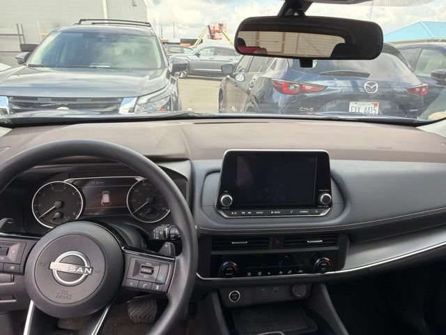 Used 2023 Nissan Rogue SV AWD/4WD image 18