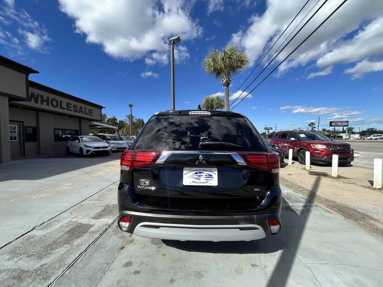 Used 2020 Mitsubishi Outlander SEL image 5