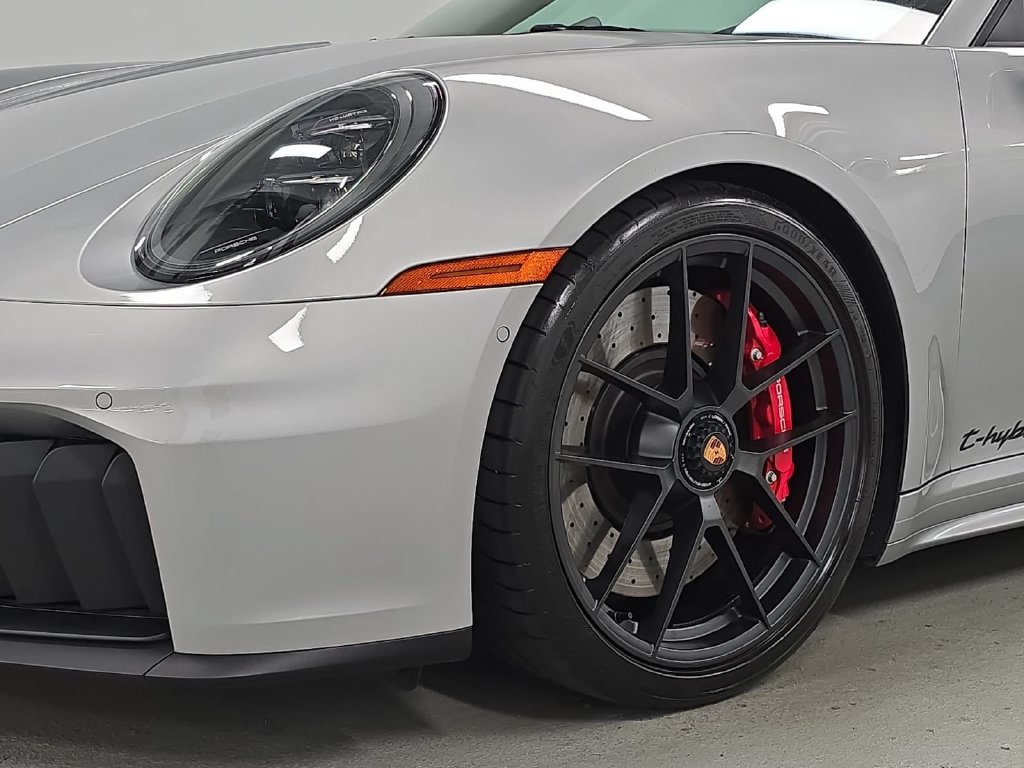 Certified 2025 Porsche 911 Carrera 4 GTS AWD/4WD image 11
