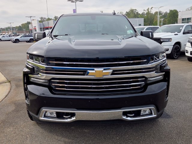 Used 2019 Chevrolet Silverado 1500 High Country w/ Z71 Off-Road Package AWD/4WD image 2