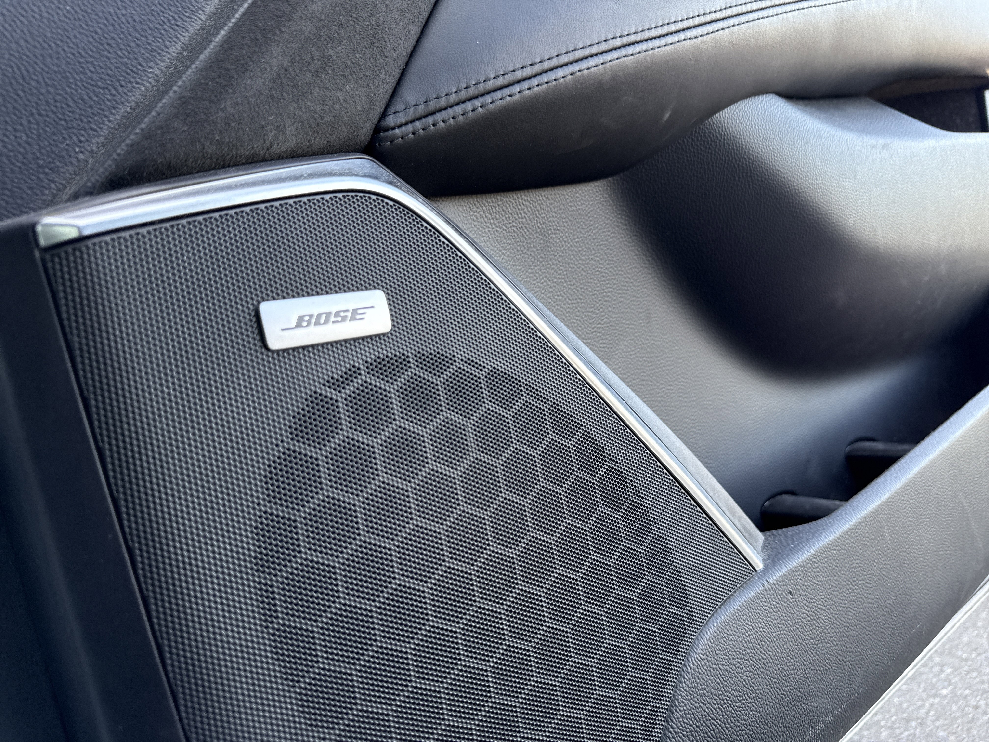 Used 2019 Cadillac Escalade ESV Platinum image 48