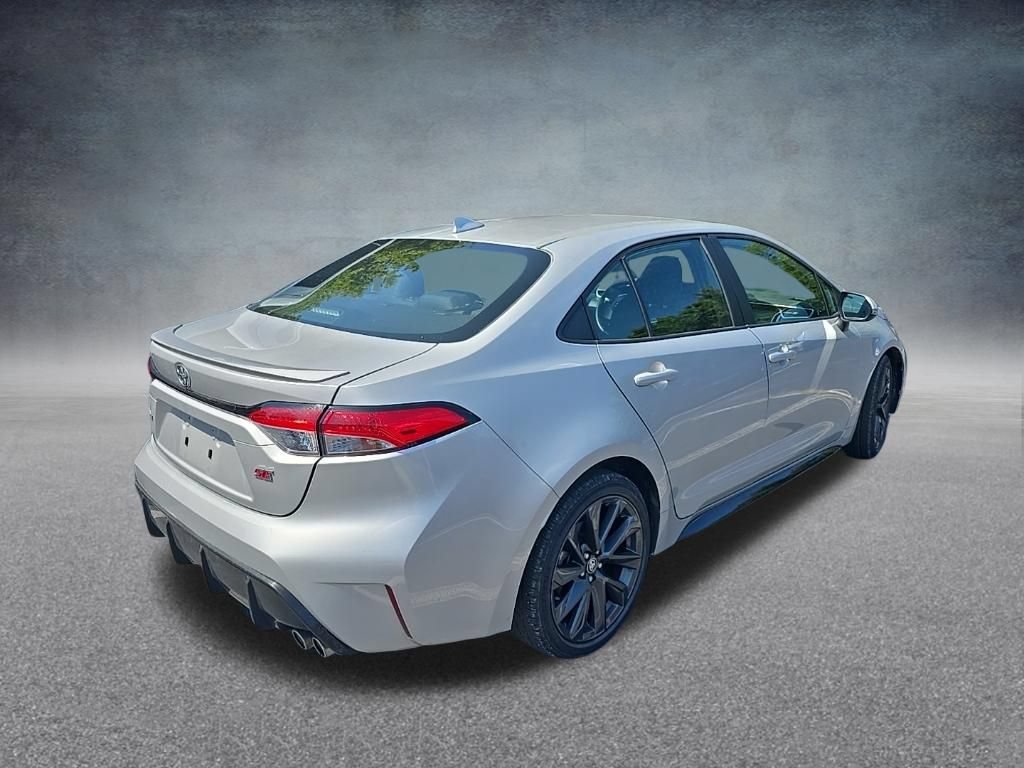 Used 2025 Toyota Corolla SE FWD image 7