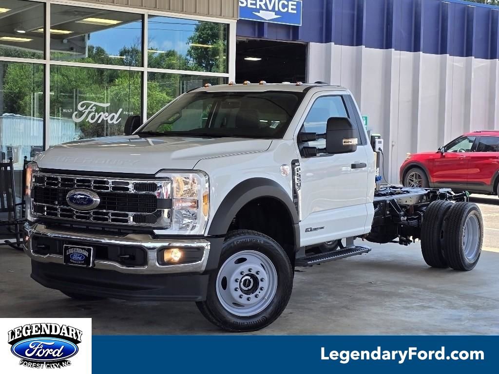 New 2025 Ford F550 4x4 Regular Cab Super Duty image 1