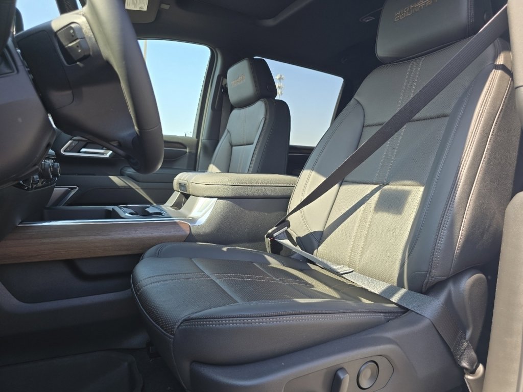 New 2026 Chevrolet Silverado 3500 High Country w/ High Country Premium Package AWD/4WD image 22