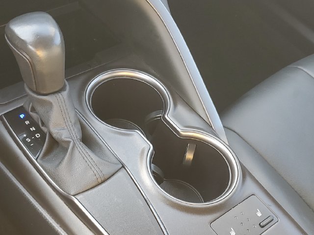 Used 2024 Toyota Camry SE FWD image 24