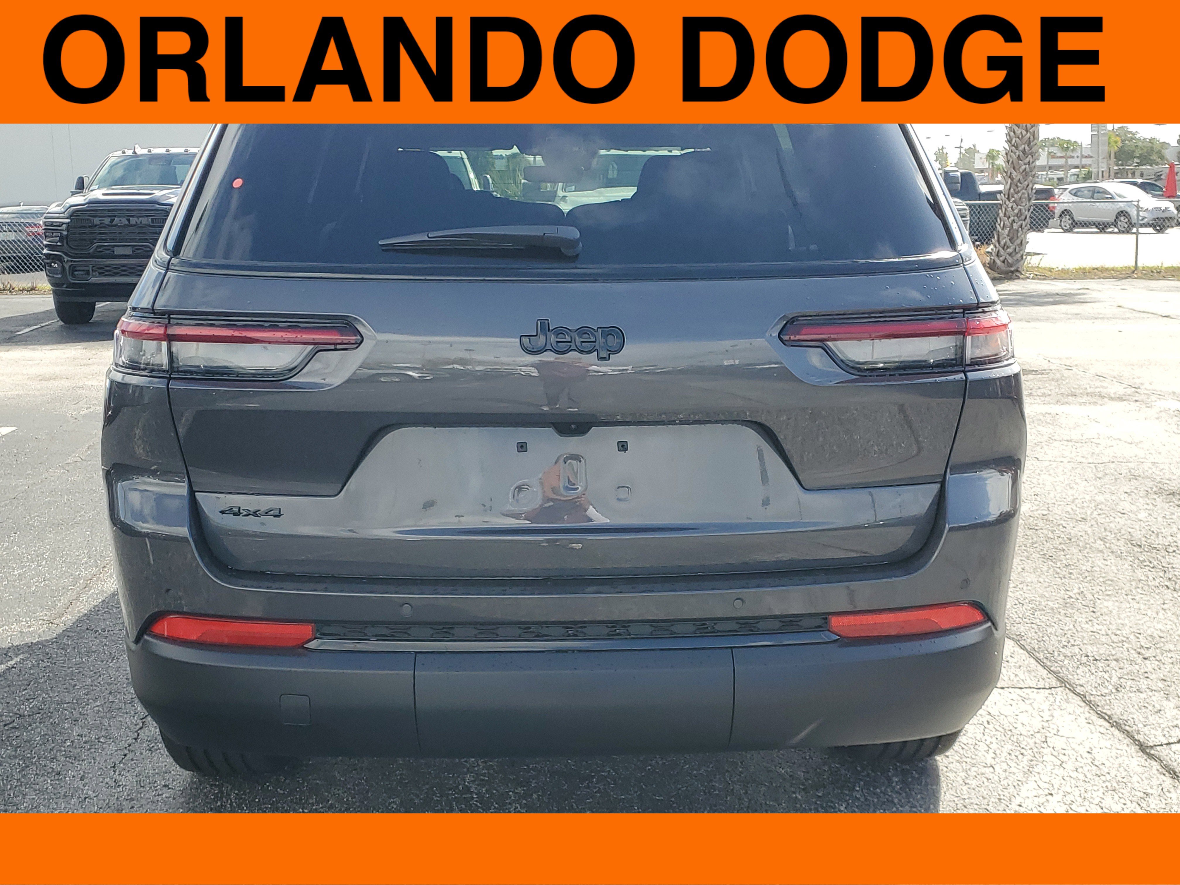 New 2025 Jeep Grand Cherokee L Altitude image 6