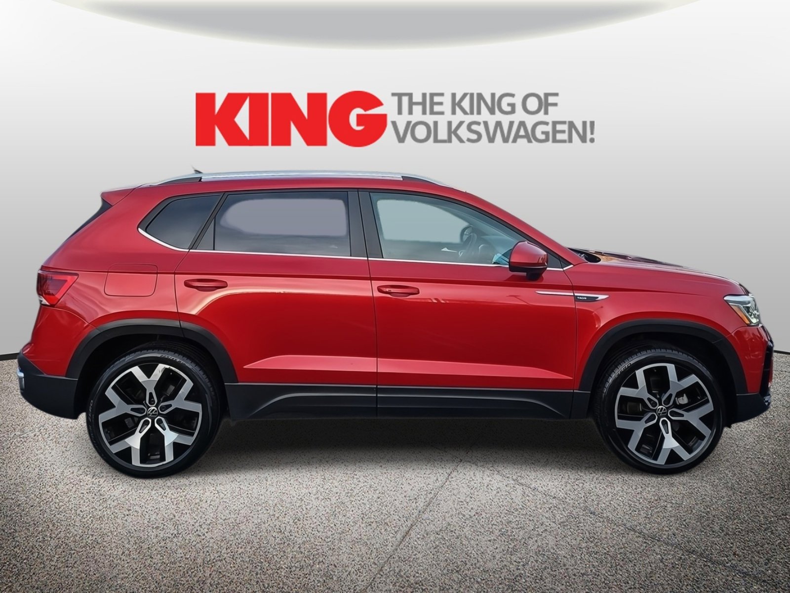 Used 2023 Volkswagen Taos SEL image 2