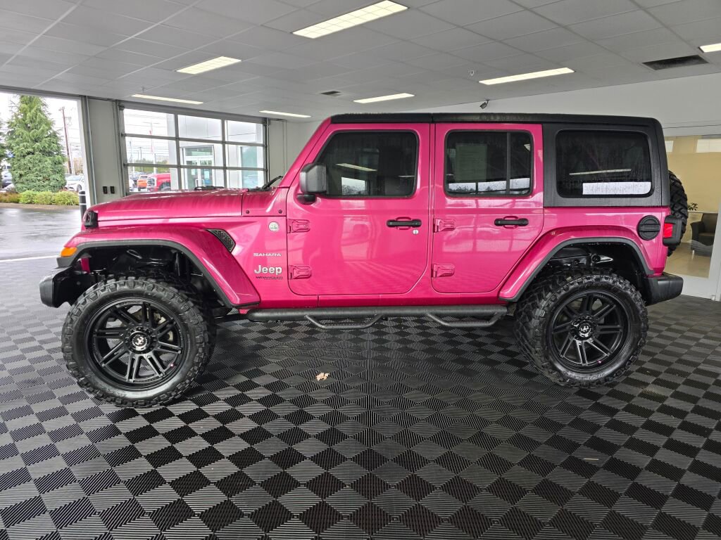 Used 2022 Jeep Wrangler Unlimited Sahara image 6