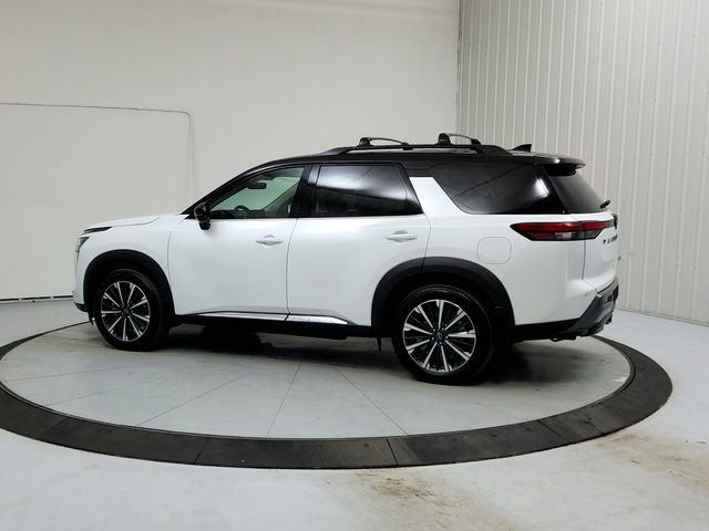 New 2026 Nissan Pathfinder Platinum image 5