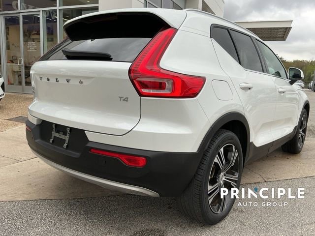 Certified 2021 Volvo XC40 T4 Inscription w/ Climate Package image 6