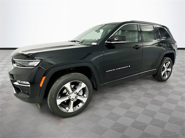 New 2025 Jeep Grand Cherokee Limited w/ Luxury Tech Group II image 23