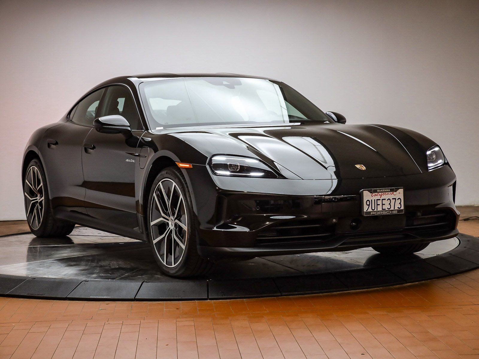 Certified 2025 Porsche Taycan RWD image 10