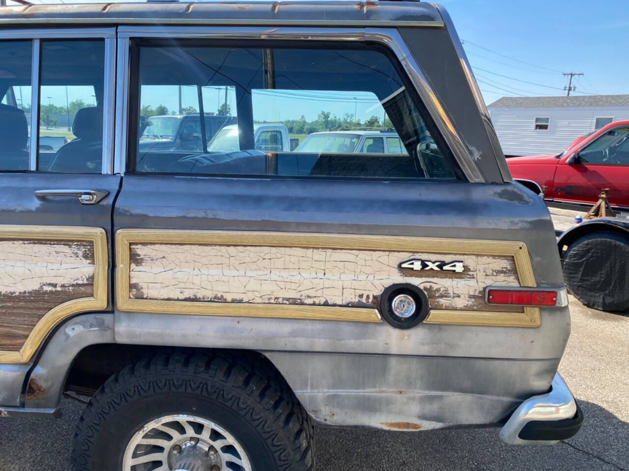 Used 1989 Jeep Grand Wagoneer AWD/4WD image 36