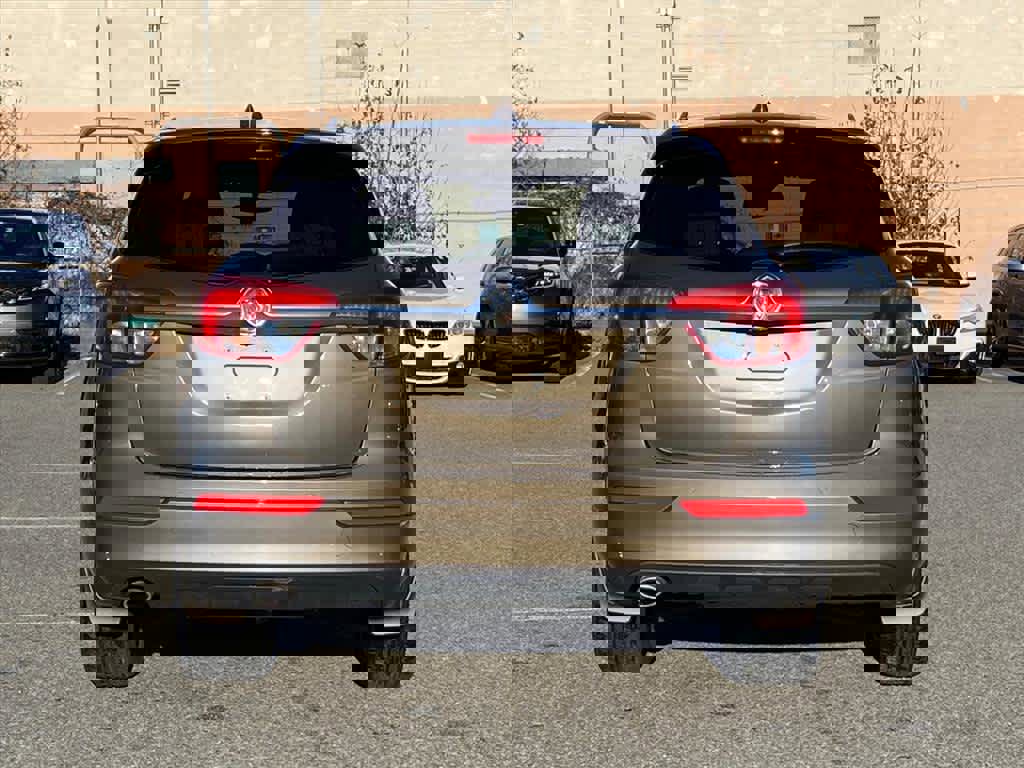 Used 2017 Buick Envision Essence image 4