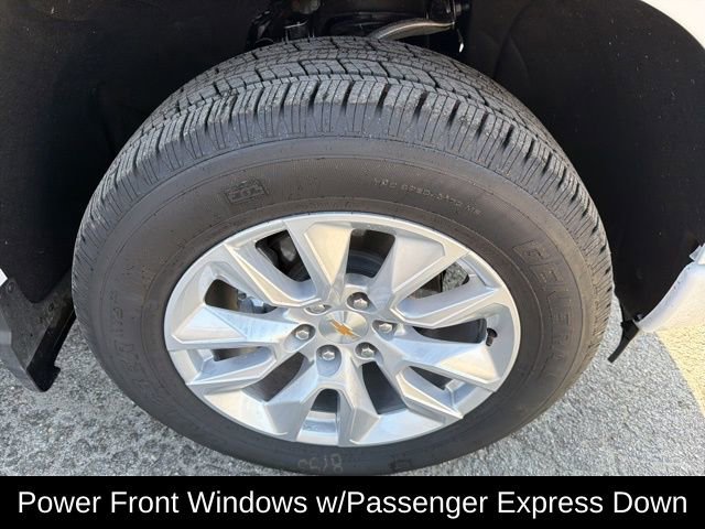 Used 2025 Chevrolet Silverado 1500 Custom w/ Turbomax Blackout Package image 17