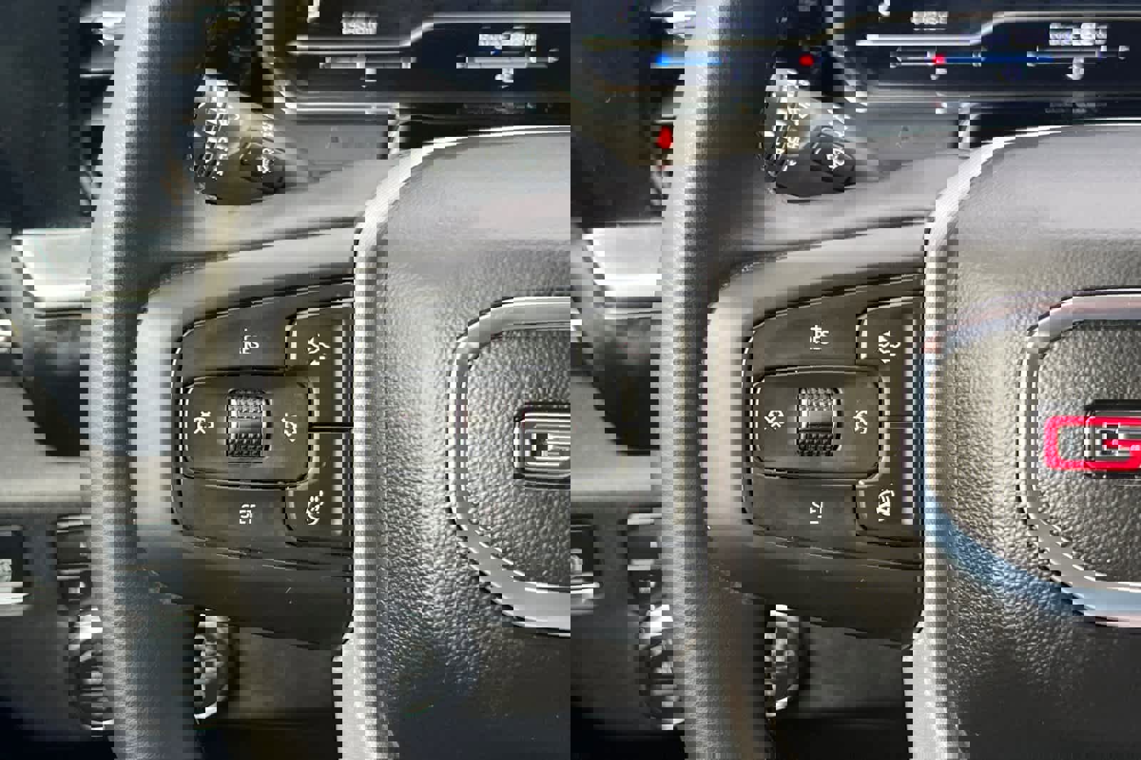 Used 2025 GMC Sierra 1500 Elevation image 26