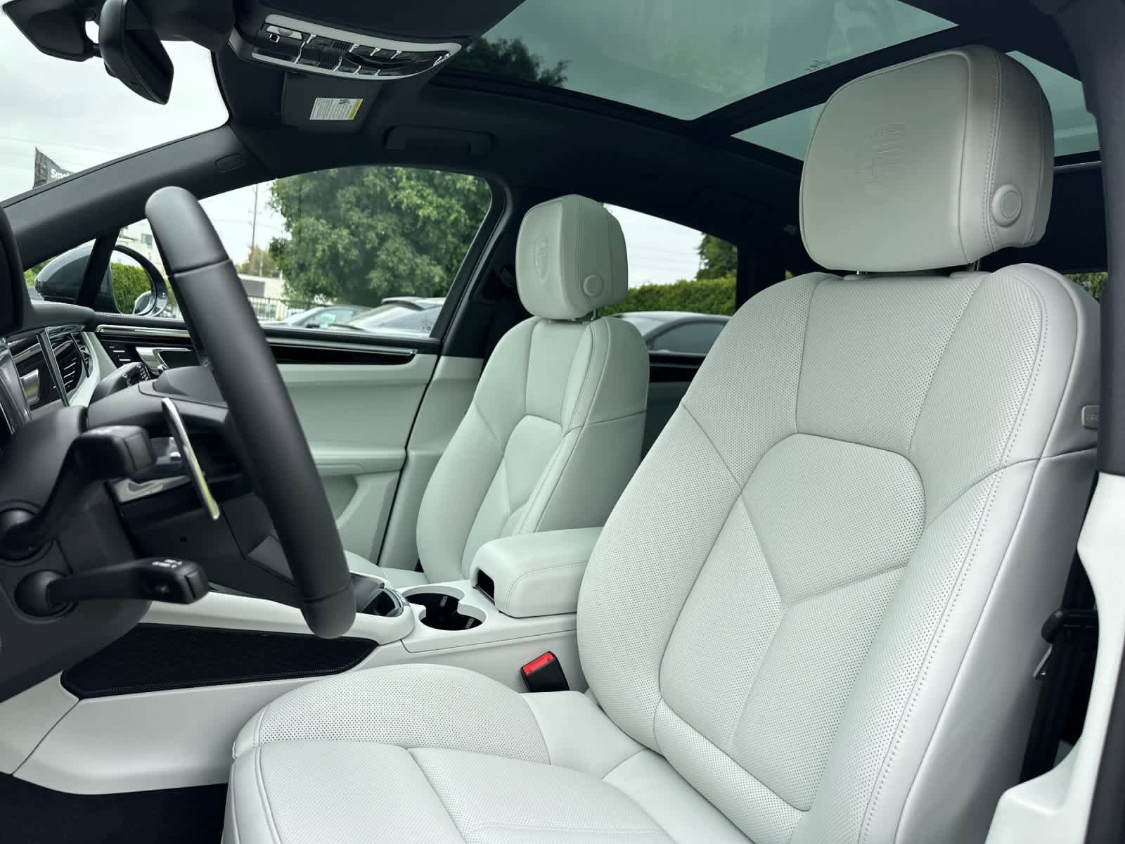New 2026 Porsche Macan S AWD/4WD image 5