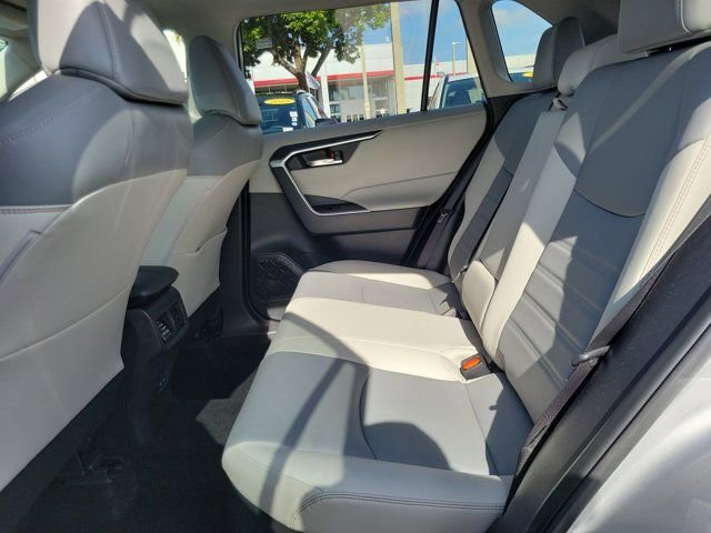 Certified 2022 Toyota RAV4 XLE Premium AWD/4WD image 8