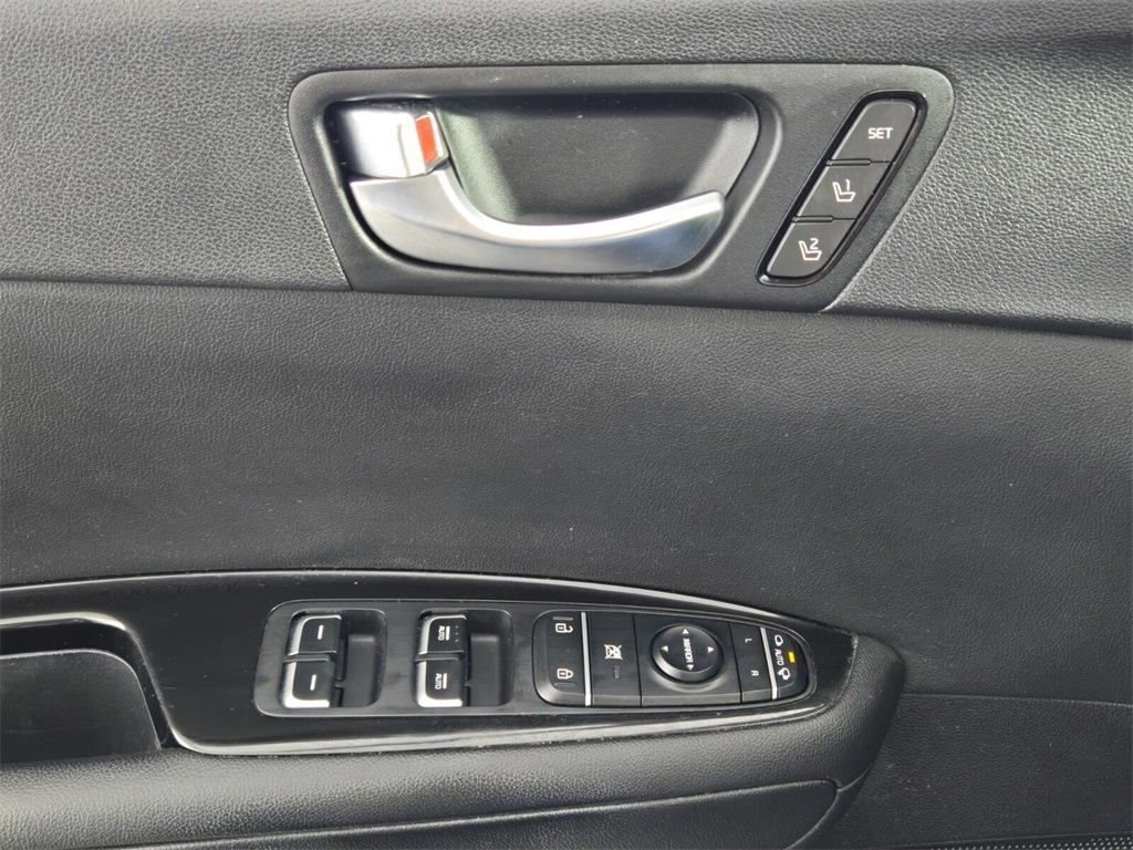 Used 2016 Kia Optima SX image 27