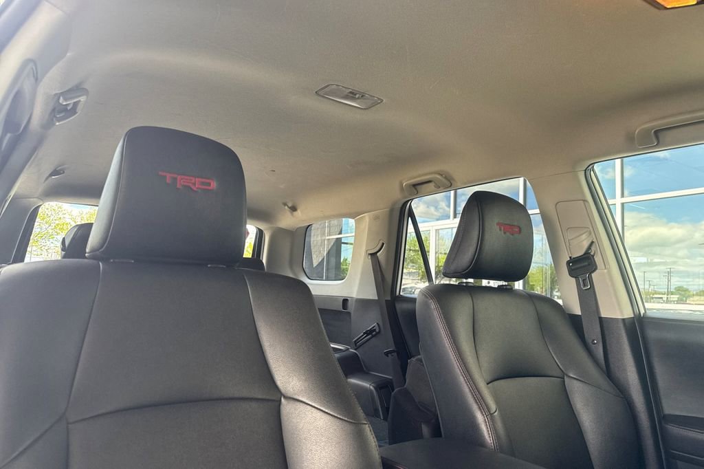 Used 2021 Toyota 4Runner TRD Off-Road Premium AWD/4WD image 17