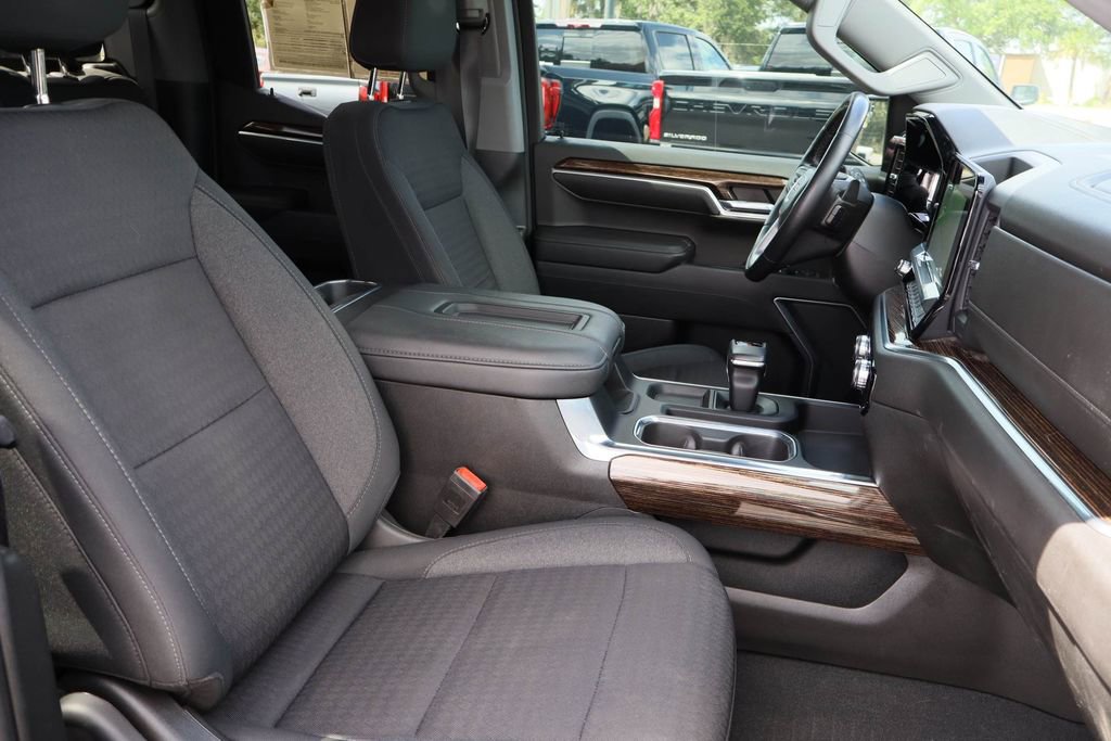 Certified 2022 GMC Sierra 1500 Elevation w/ LPO, Elevation Black Package image 27