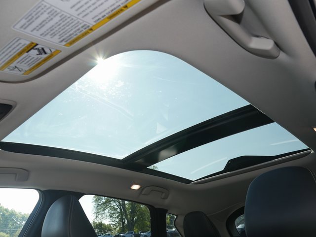 Used 2022 INFINITI QX50 Essential image 3