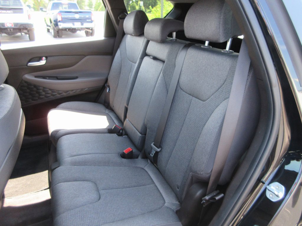 Used 2020 Hyundai Santa Fe SEL w/ Cargo Package image 16