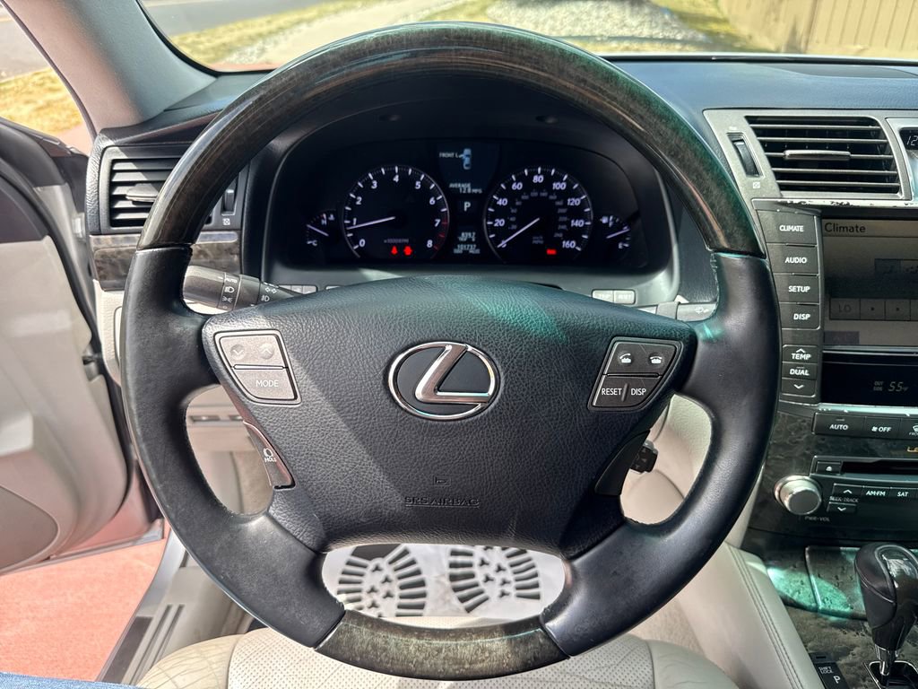 Used 2010 Lexus LS 460 AWD image 16
