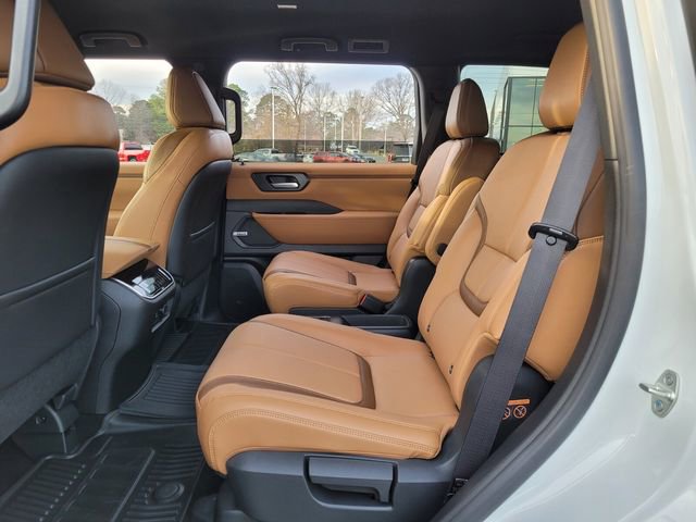 New 2026 Nissan Armada SL w/ Captain's Chari Seat Package image 11