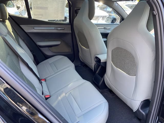 New 2026 Volvo EX30 Plus w/ Climate Package RWD image 15