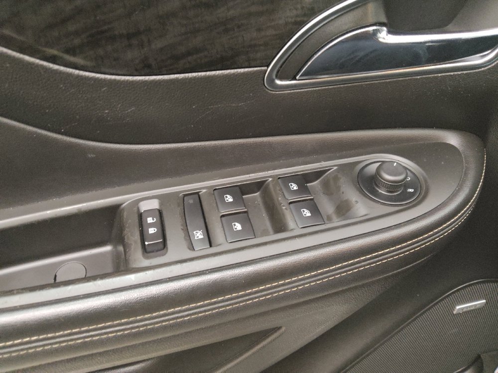 Used 2015 Buick Encore Premium AWD/4WD image 27