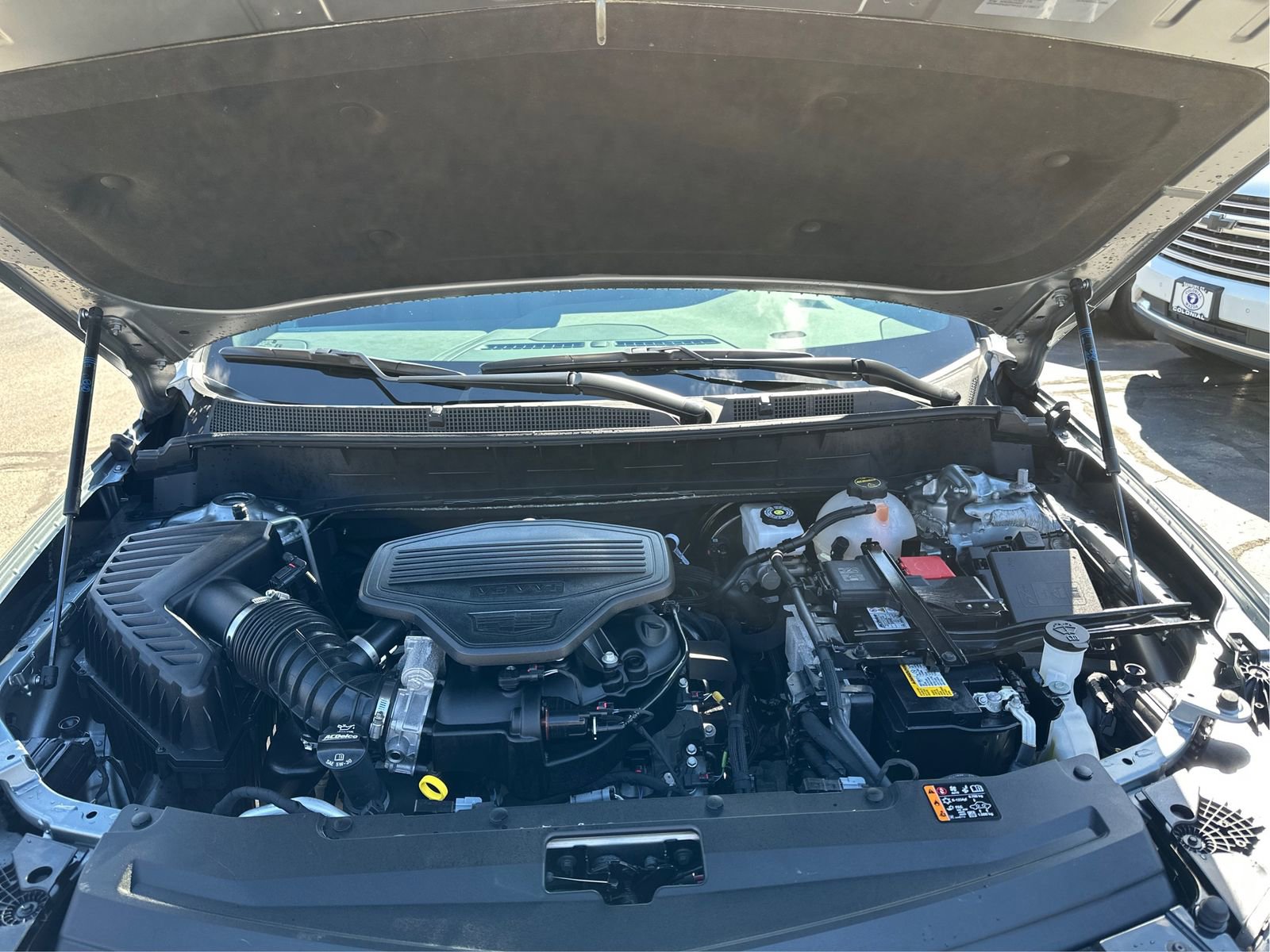 Certified 2025 Cadillac XT6 Premium Luxury image 11