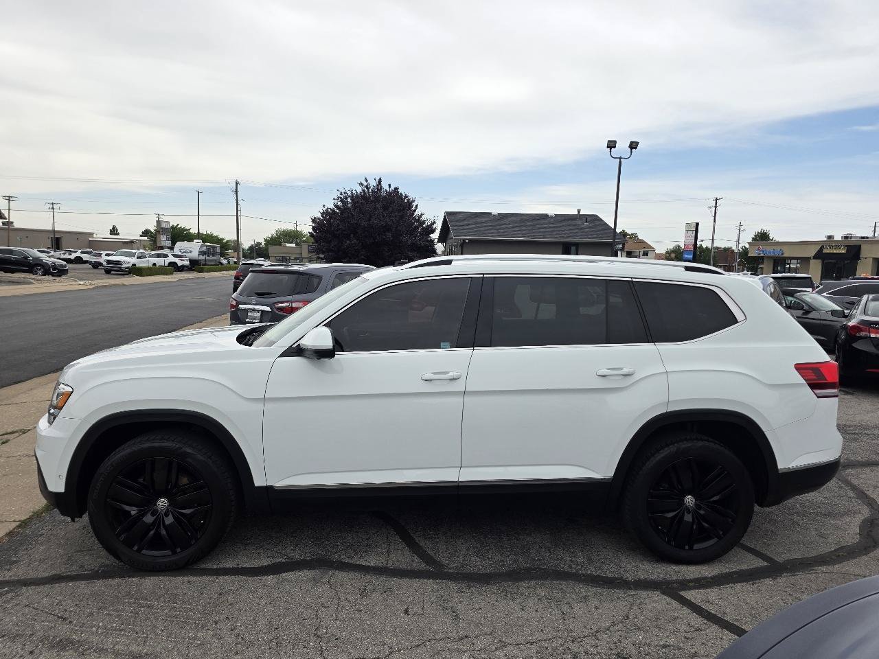 Used 2018 Volkswagen Atlas SEL Premium AWD/4WD image 25