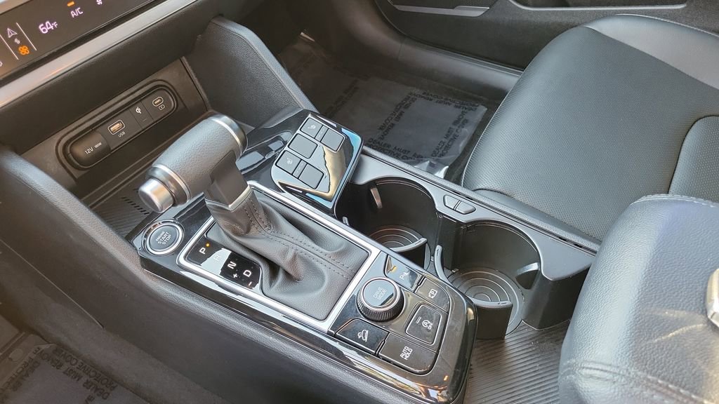 Used 2023 Kia Sportage EX image 18