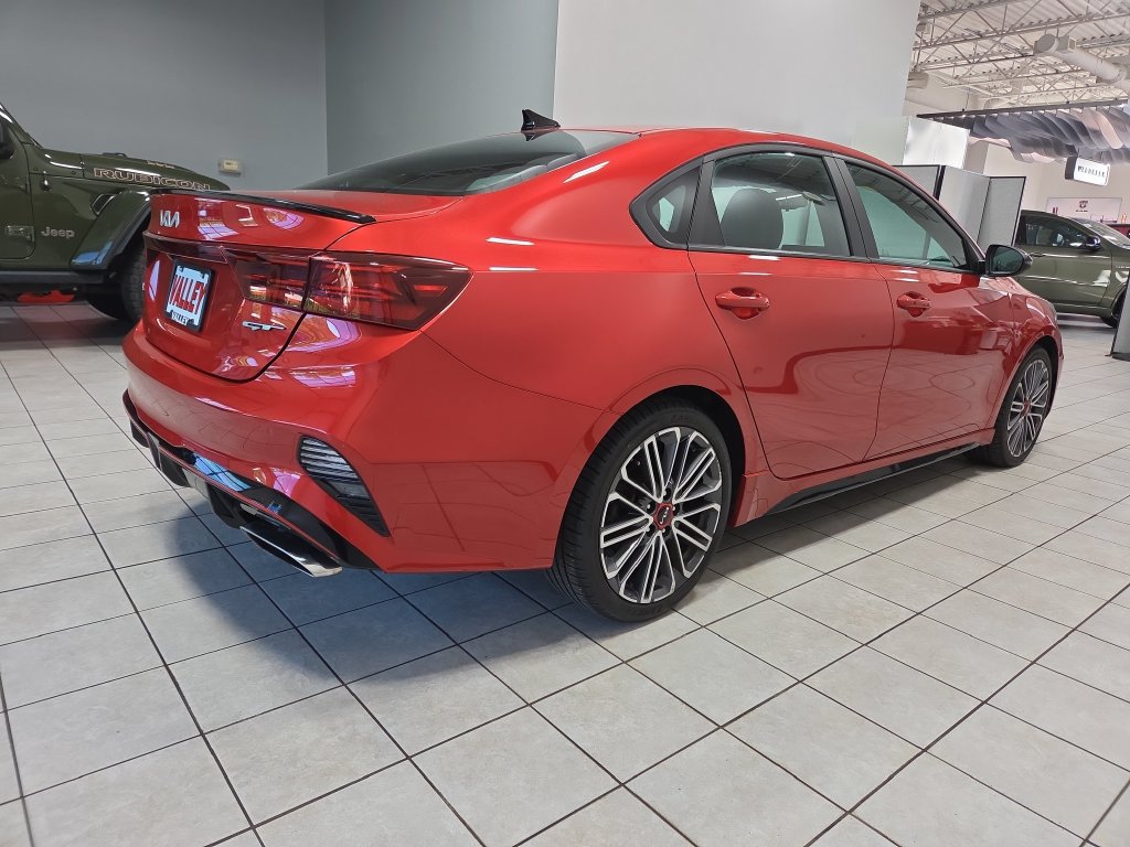 Used 2023 Kia Forte GT w/ GT2 Package FWD image 11
