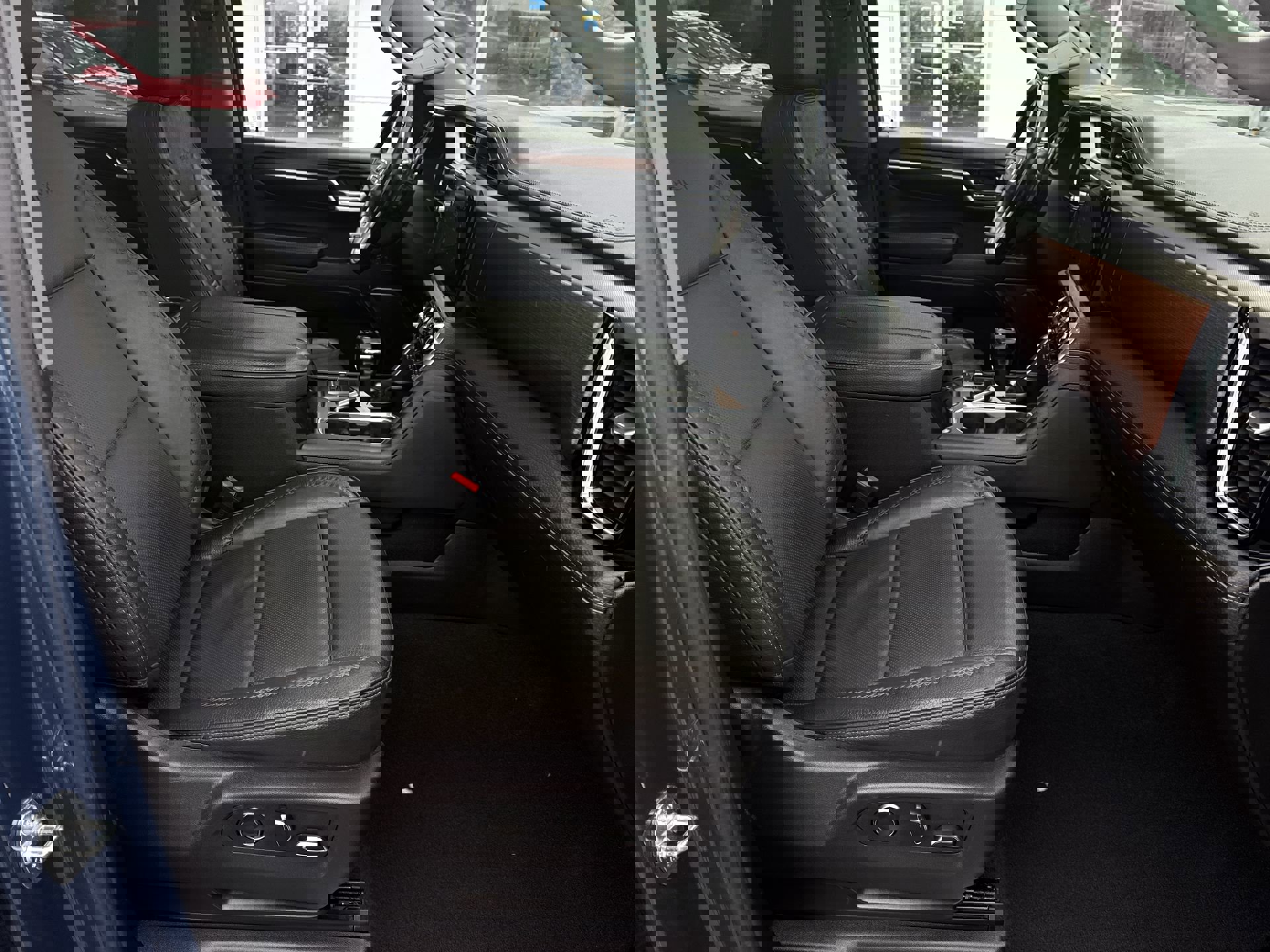 Certified 2024 GMC Sierra 1500 Denali w/ Denali Reserve Package image 29