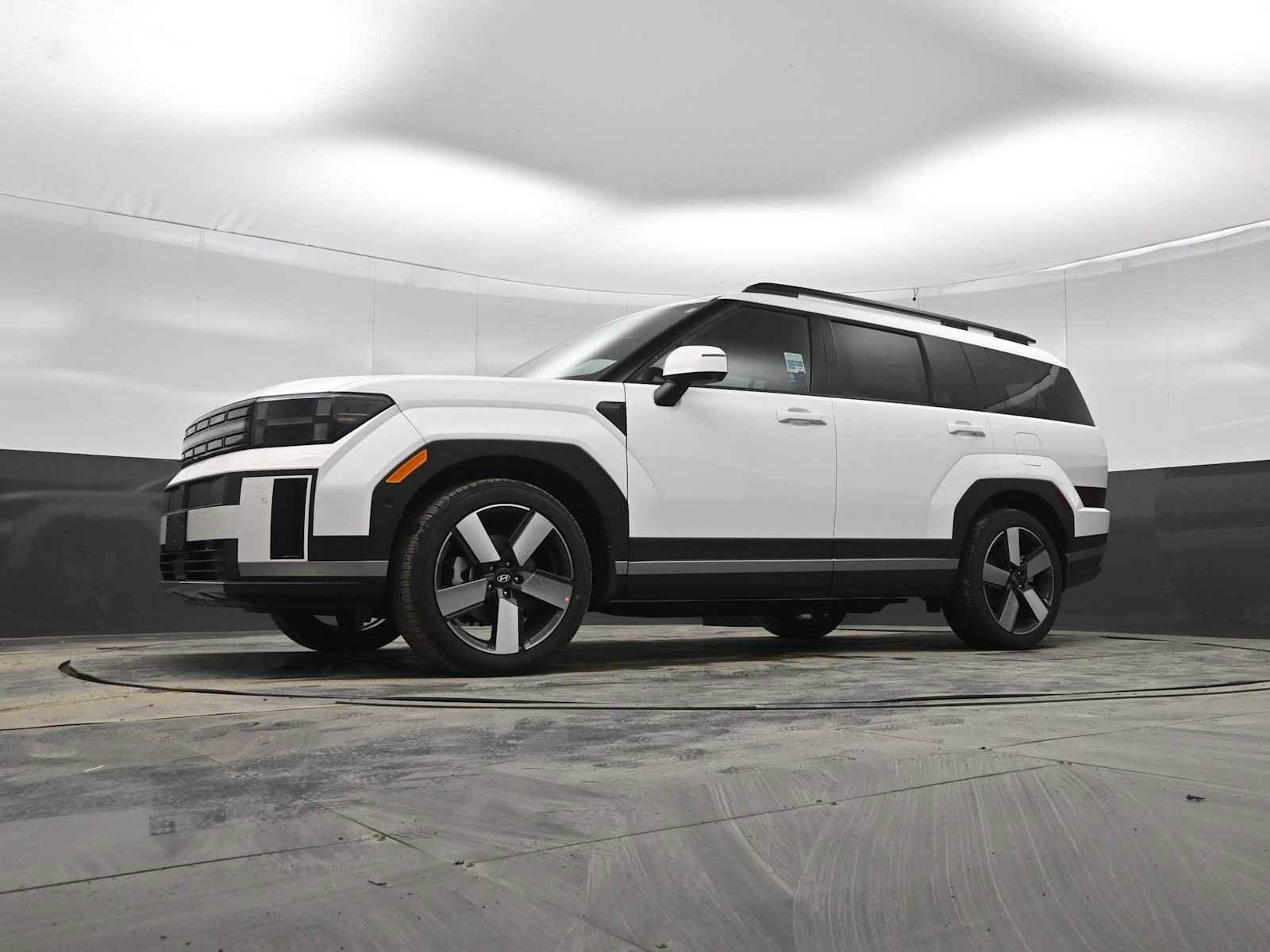Certified 2026 Hyundai Santa Fe Limited AWD/4WD image 34