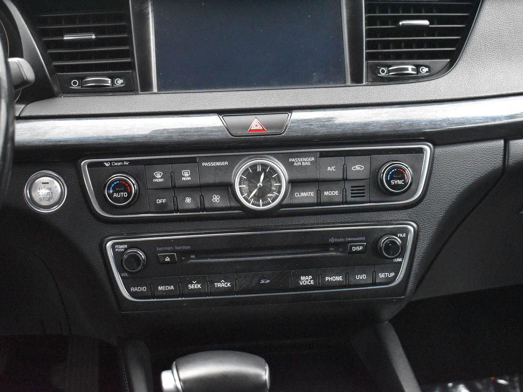 Used 2018 Kia Cadenza Limited image 23