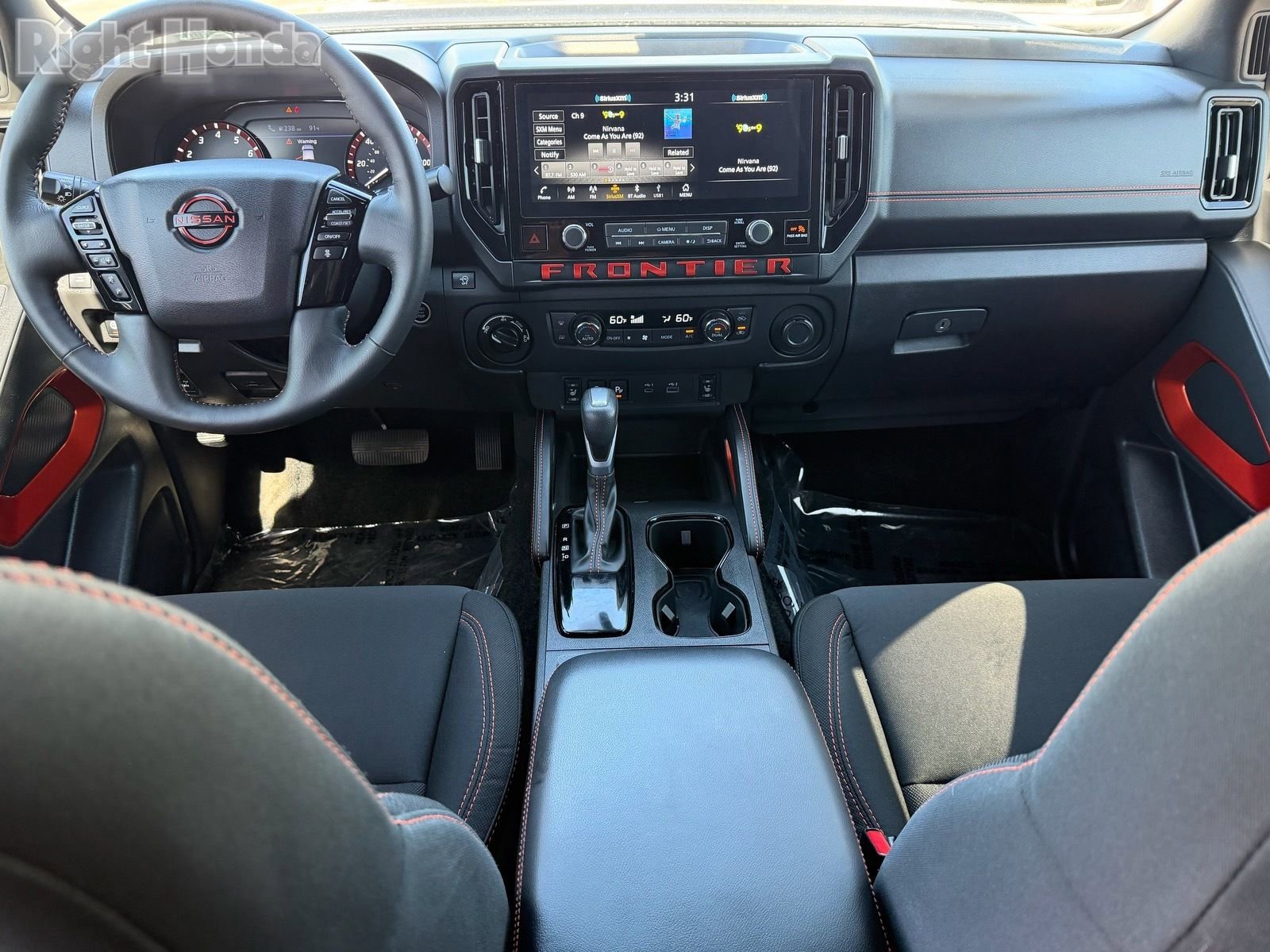 Used 2025 Nissan Frontier PRO-4X w/ Pro Convenience Package AWD/4WD image 18