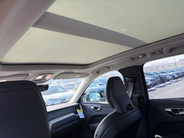 New 2026 Volvo XC60 B5 Ultra w/ Protection Package Premier AWD/4WD image 8