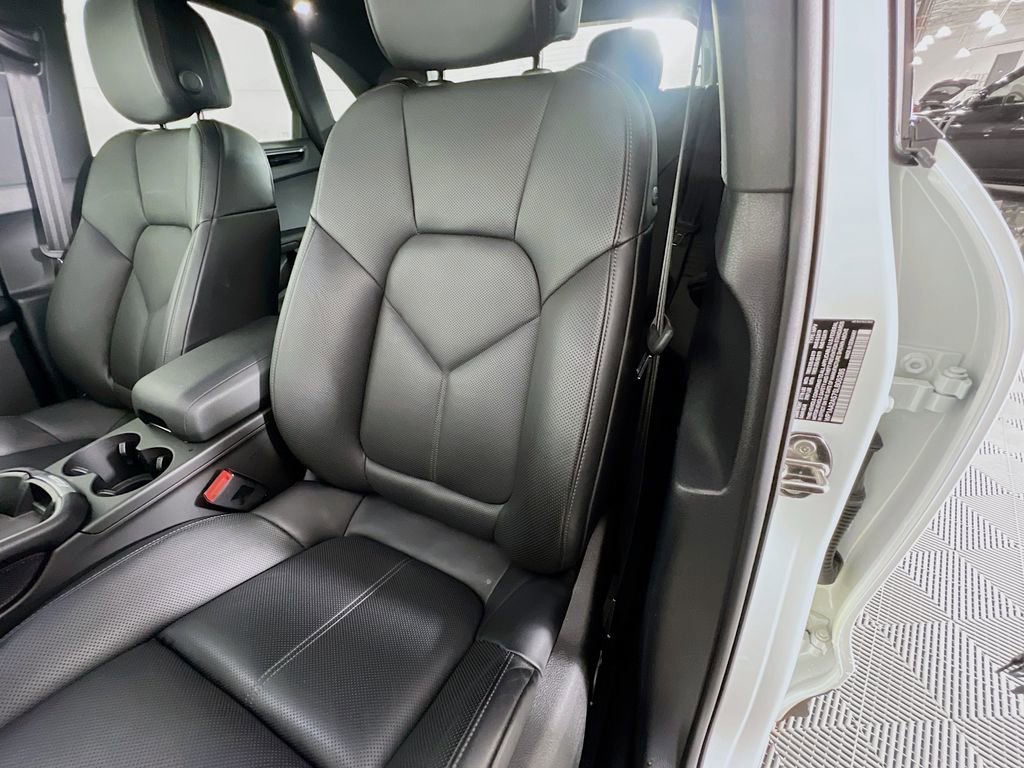 Certified 2025 Porsche Macan image 22