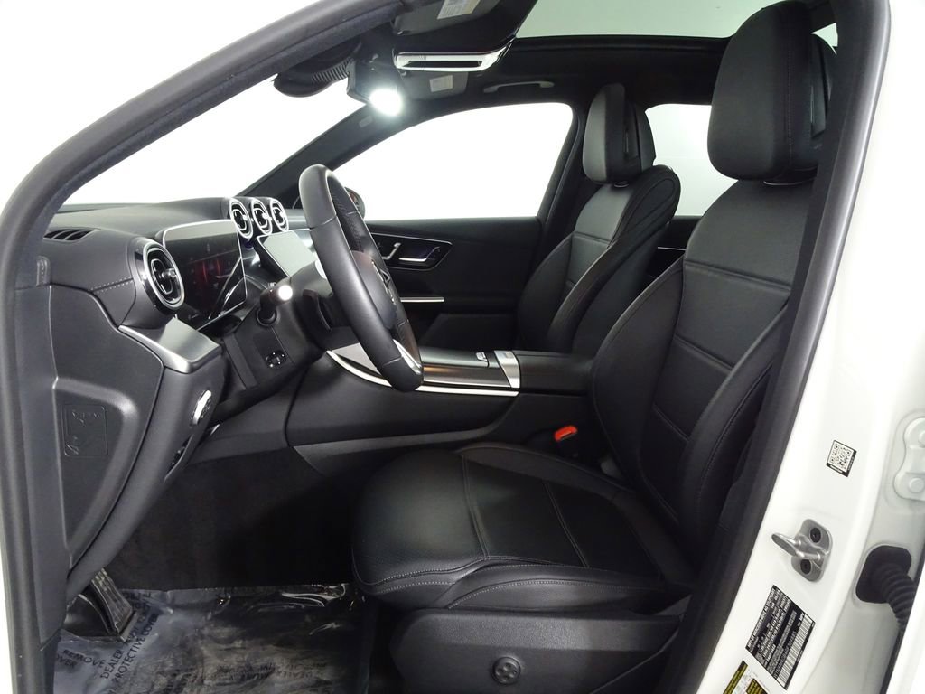 Used 2024 Mercedes-Benz GLC 300 image 11