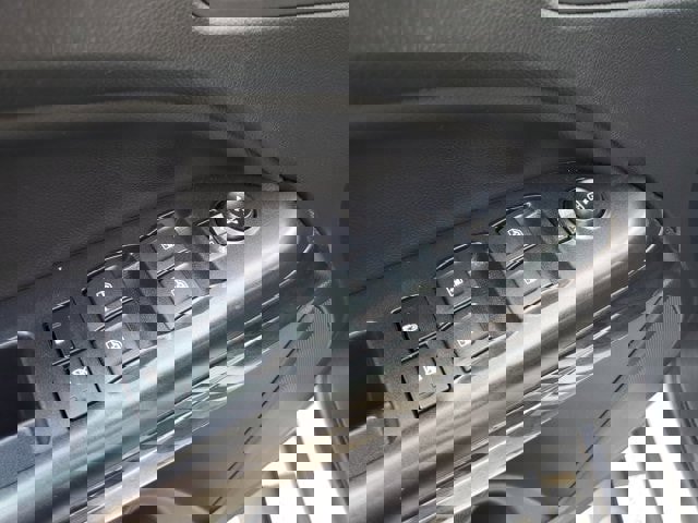 Used 2021 GMC Canyon Elevation w/ Trailering Package image 21