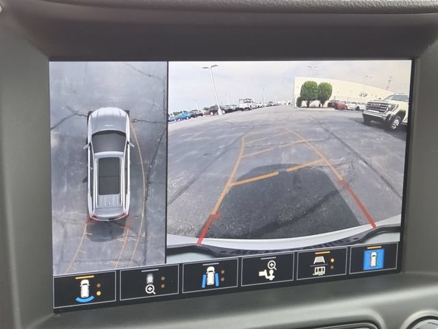 Used 2022 GMC Terrain AT4 w/ Infotainment Package II AWD/4WD image 5