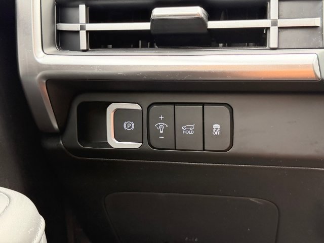Used 2026 Hyundai Santa Fe SEL FWD image 24