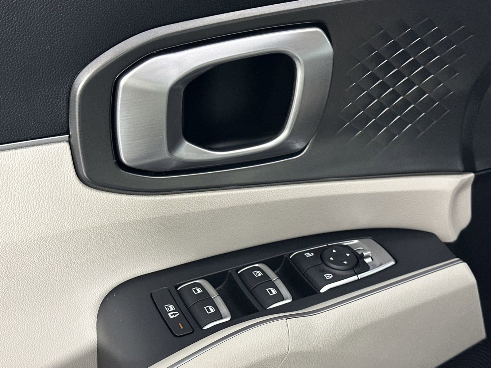 Used 2022 Kia Sorento EX image 13